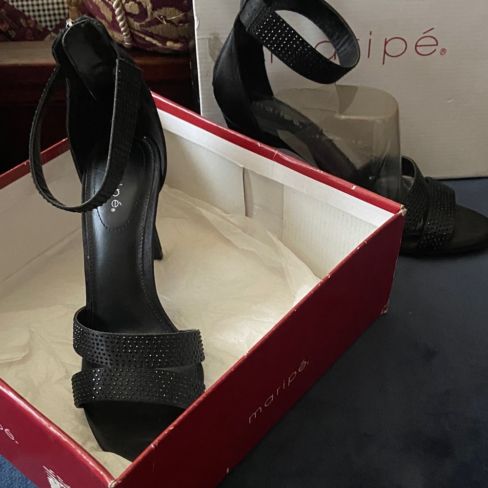 Maripe Black Heeled Sandals